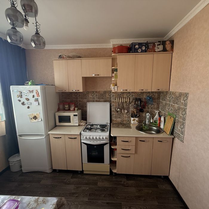 Продается кухонный гарнитур