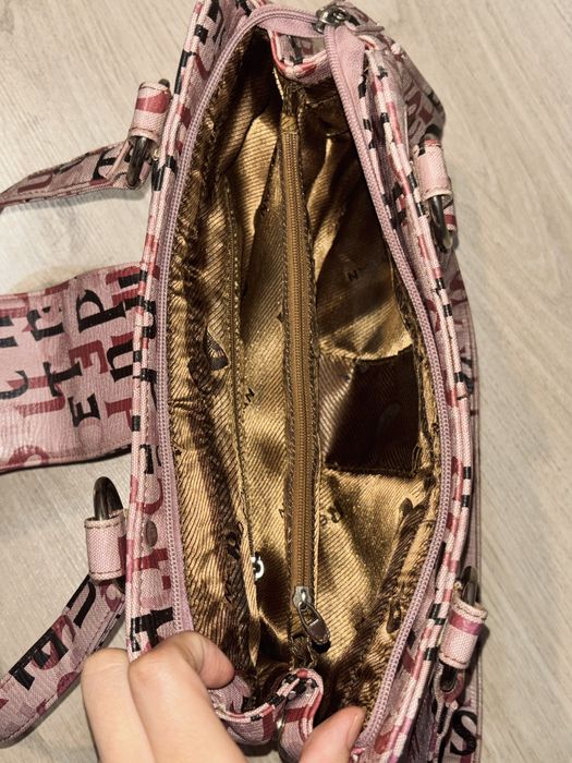Винтажная сумочка в стиле Y2K
