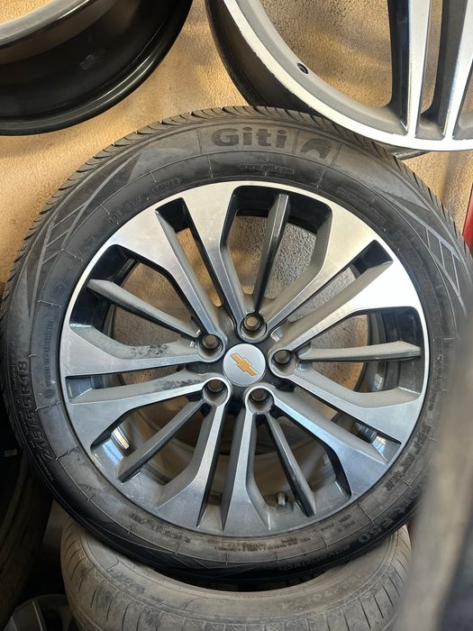 Ассортимент дисков и шин