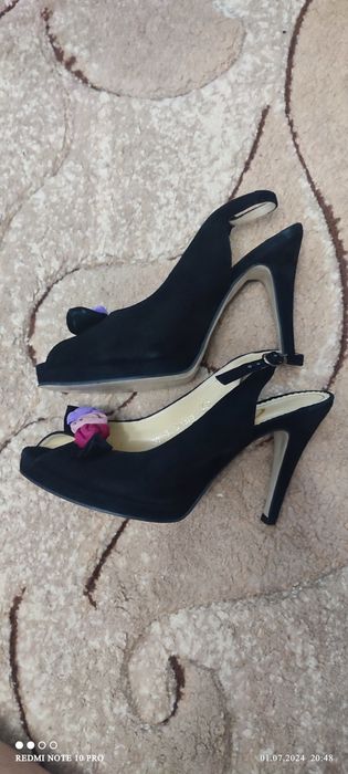 Sandale, pantofi decupati din piele Guban,masura 37