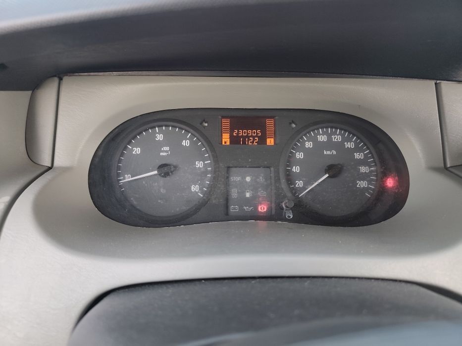 Opel vivaro 2500