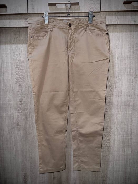 Продам брюки дефакто куплены в турции смотрите все фото  3 пары разные