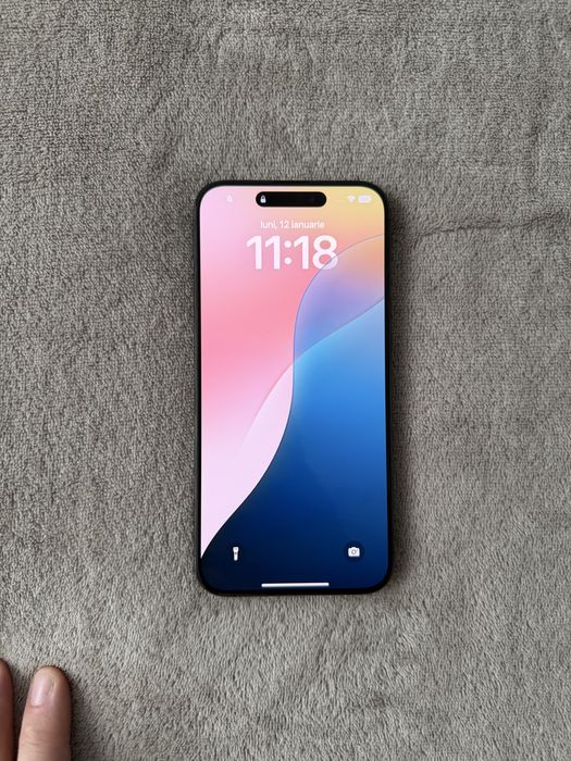 Vând Iphone 15 Pro Max de 256 Gb