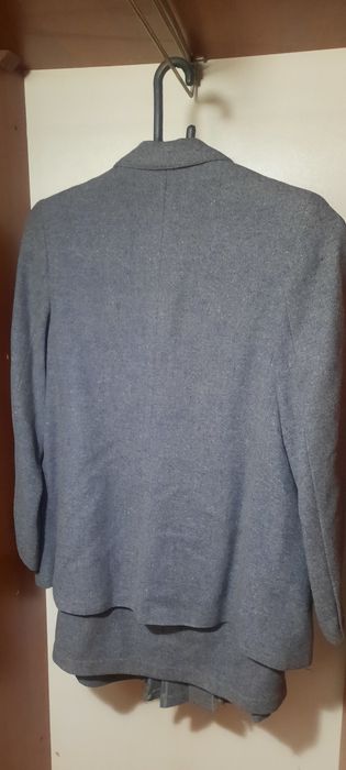 Продаю новый костюм женский