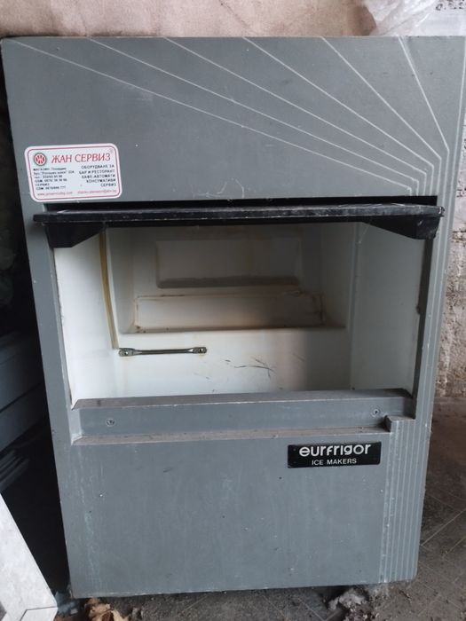 Ледогенератор /Ледогенератор