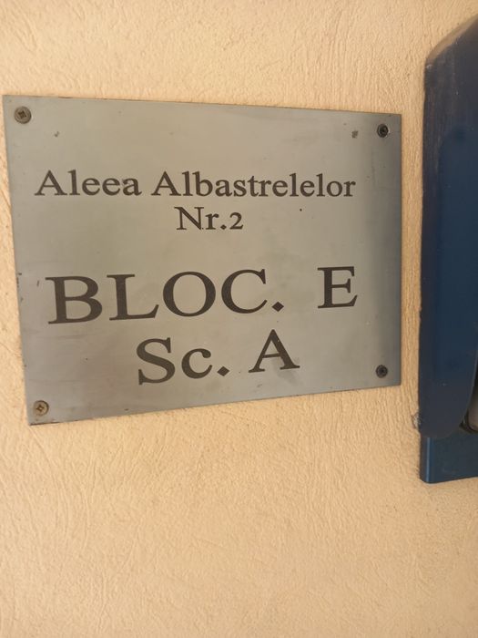 Vând garsoniera zona posta abator