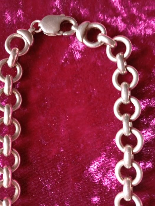Продам  серебряную цепь ОАЭ