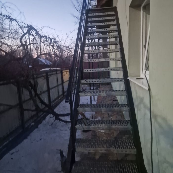 Scări metalice galvanizate