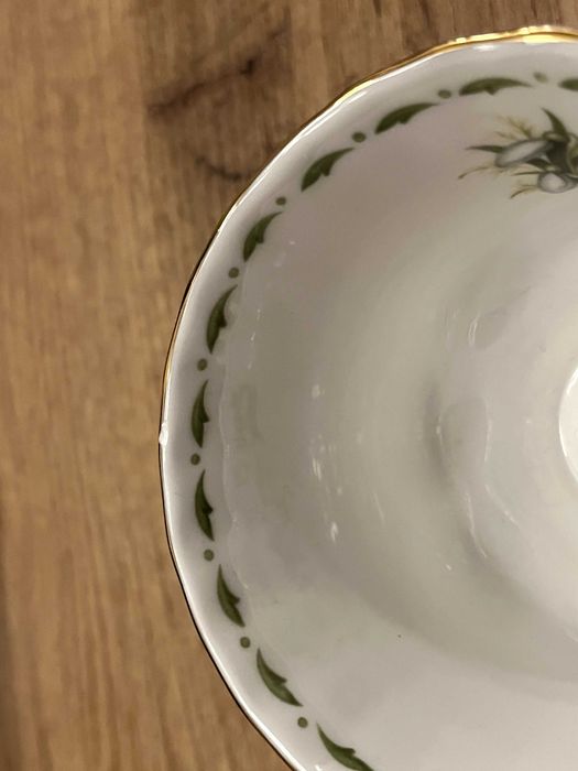 Чаша за чай/кафе Royal Albert January, November Flower of the Month