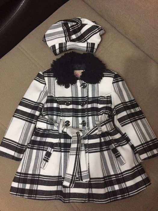 Пальто на девочку 2-3 года