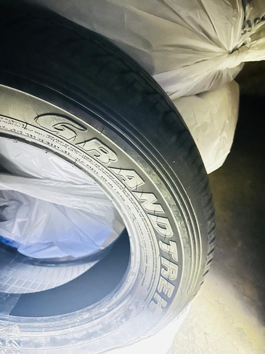 Резина летняя 265/60/18 Dunlop