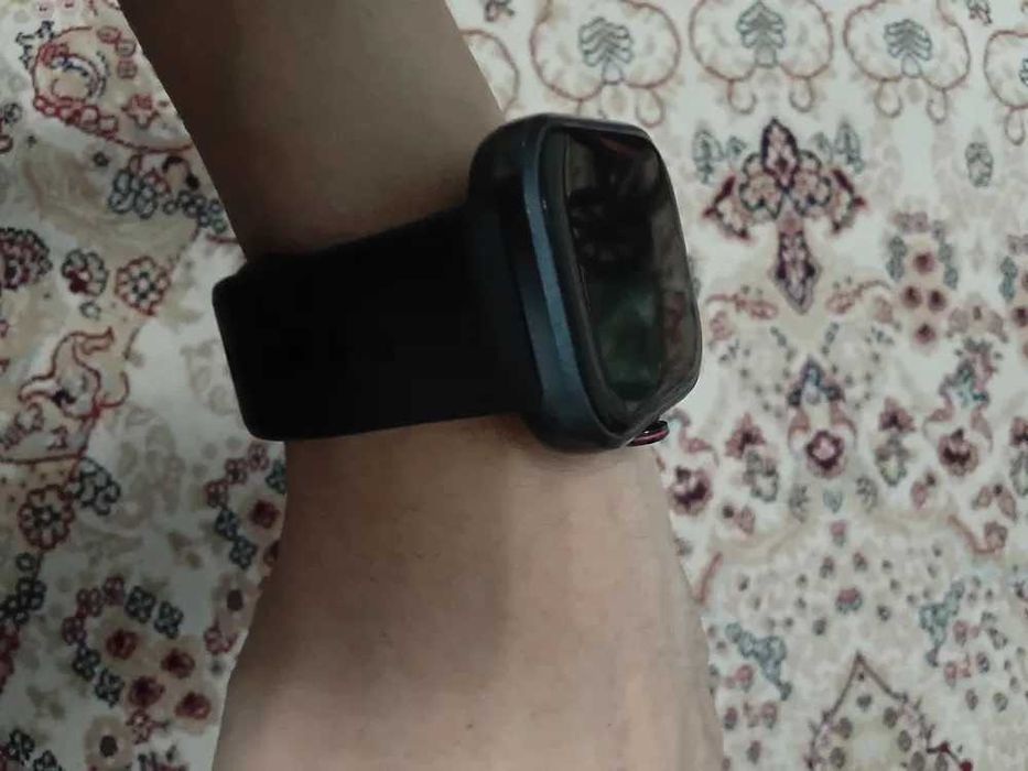 Продам смарт часы Honor choice watch