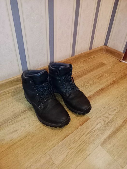 Продам мужские б/у зимние ботинки 42,43,44 р