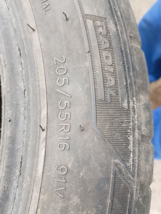 Продам комплект летних шин