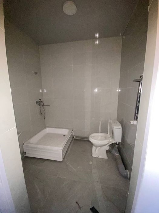 Сергели Сокин макон 1 хона 40 кв тайер битган