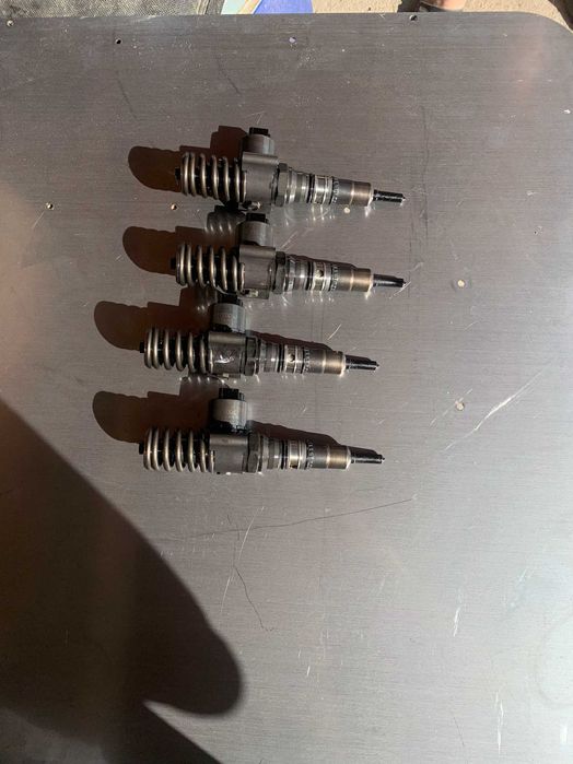 Injectoare BOSCH,Audi A4 cod 03G130073G