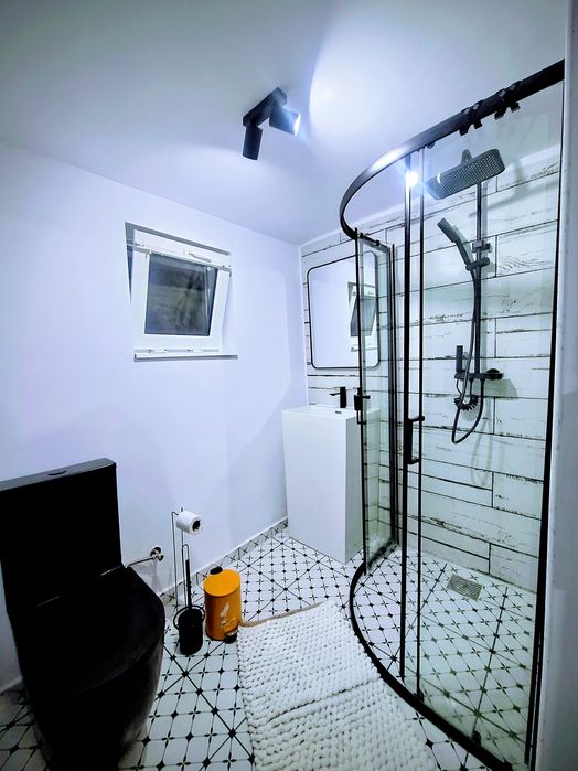 vand casa ultracentral