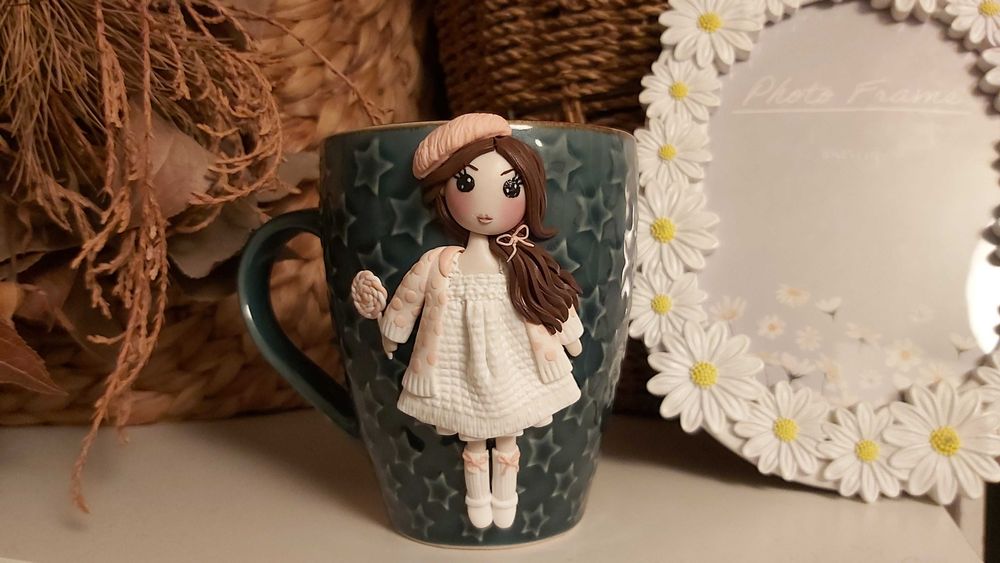 Cadou deosebit pentru fetite, sotie/iubita cana papusa handmade