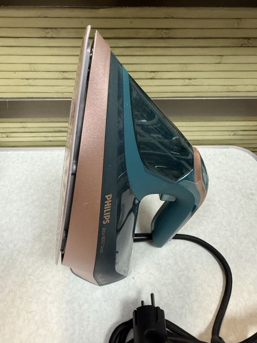 Ютия Philips DST8030