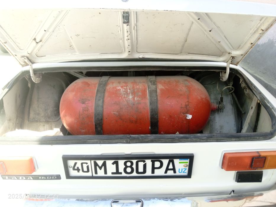 Ваз 21011 Юриб Турган мошин