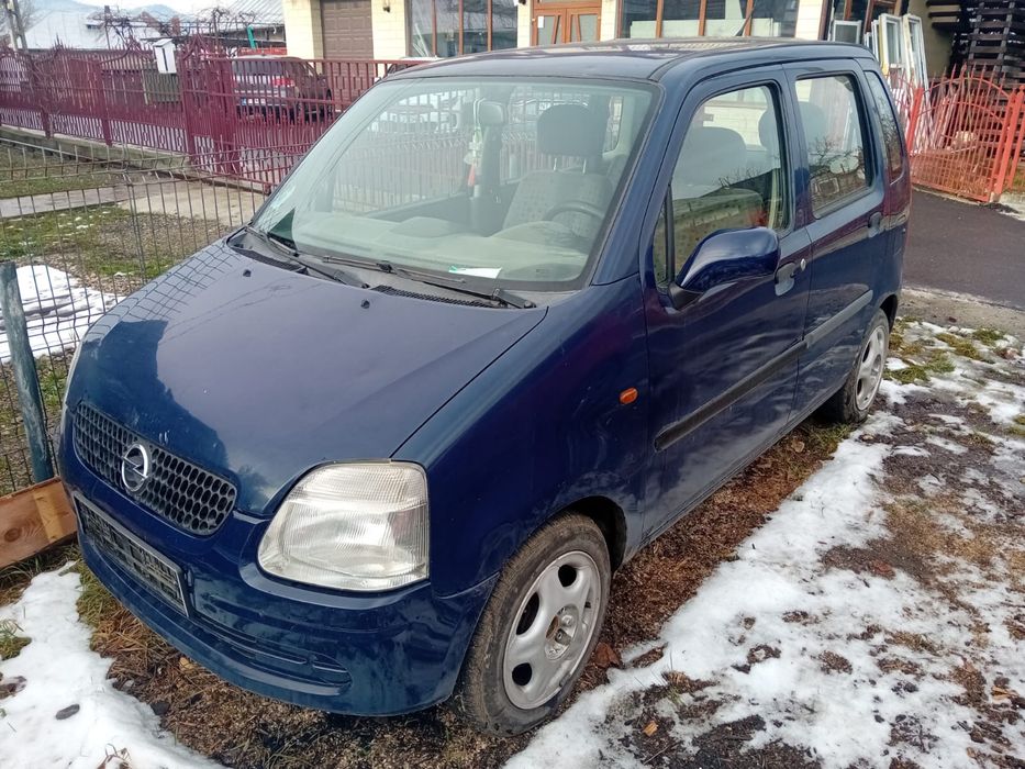Dezmembrez  Opel Agila