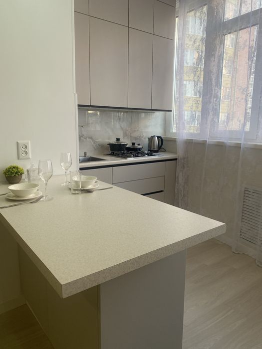 Посуточно 1 комн ЖК КОСМОС