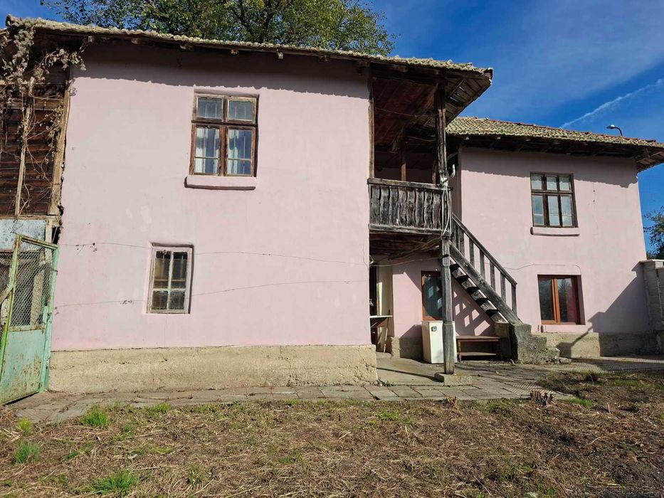 Продава се Къща в Търговище, Център - 213 кв.м за 306 €/кв.м - Снимка #4