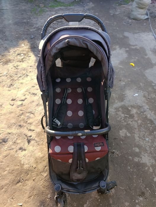 Продам прогулочную коляску детскую