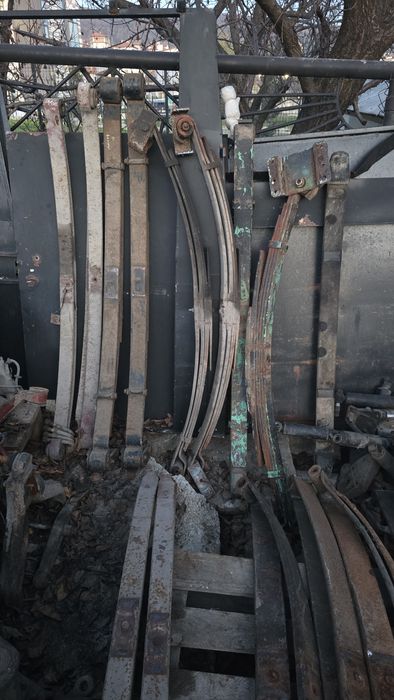 Ивекота на части след 2001г.