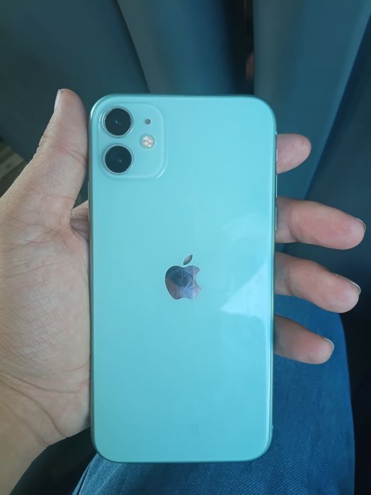 Iphone 11.     .