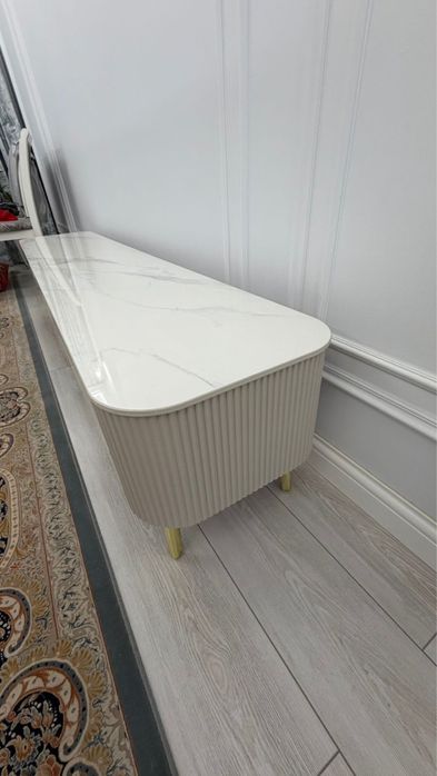 Подставка под телевизор