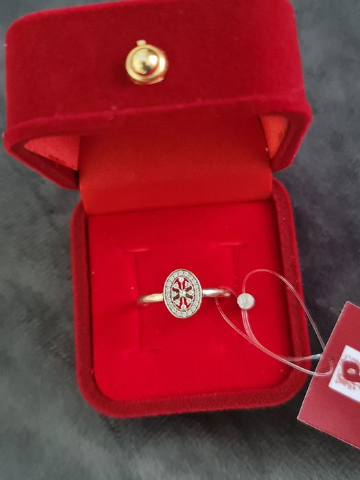 НОВЫЕ золотые кольца, размер 18,5