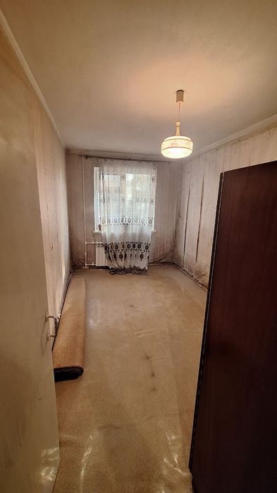 Срочно продаётся 3 комнатная квартира на 1 этаже 4 этажного дома