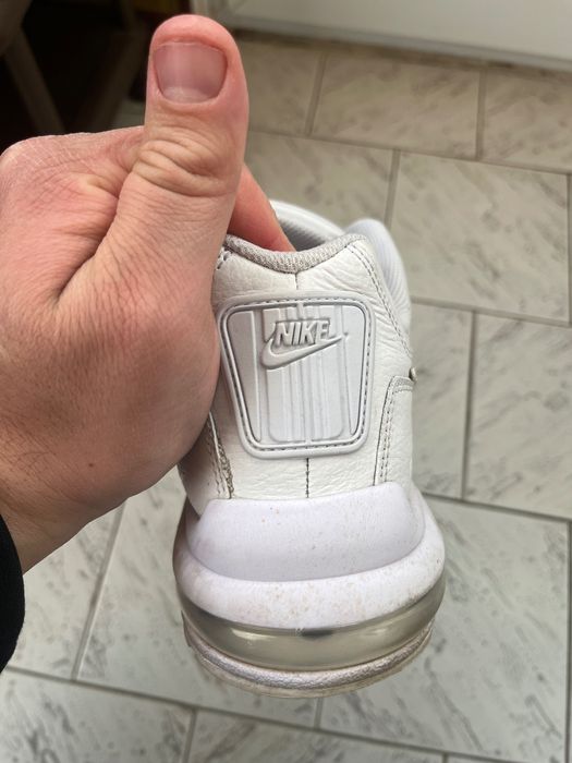 По договаряне Nike