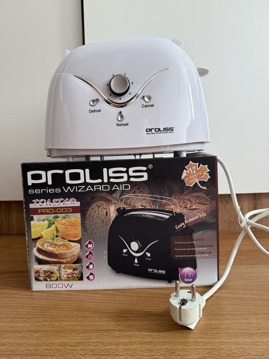 Орешница и тостер