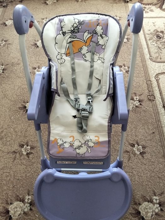 Продам детский стульчик за 3000