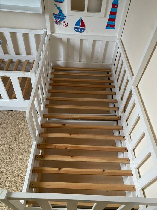 Детская кровать для двоих