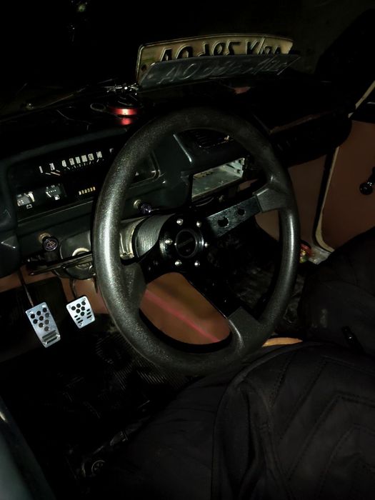 Moskvich kombi sotiladi