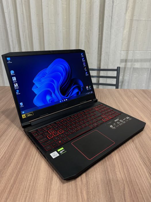 Acer Nitro 5 (Core i5-10300H,GeForce 1650)