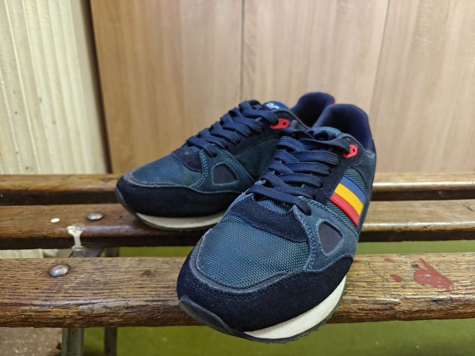 Ținută sportivă militară de armată (Trening), varianta nouă, cu adidași, mărime S-M