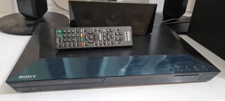 Продам 3D Blu-ray домашний кинотеатр Sony BDV-E4100