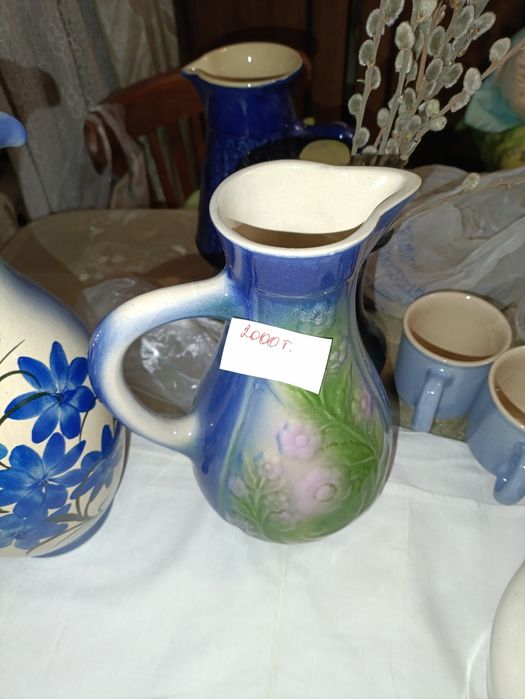 Кувшины керамические.