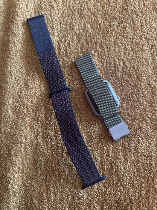 Apple Watch Series 5 + две каишки
