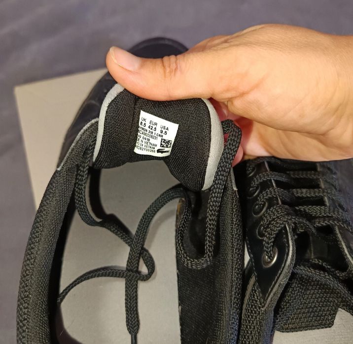 Pantofi Lacoste marimea 42,5