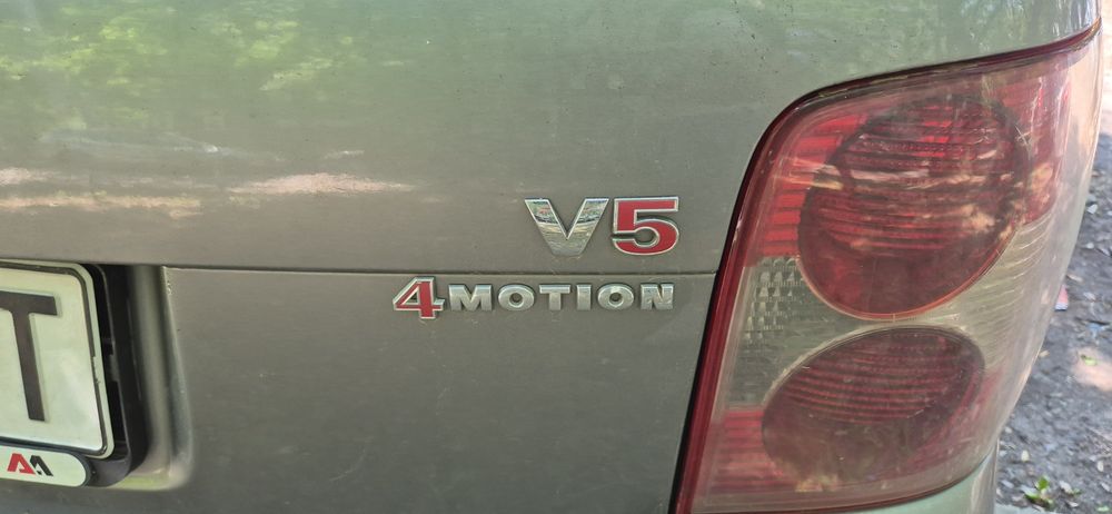 Продавам Пасат 2.3 V5 4motion цял за чясти