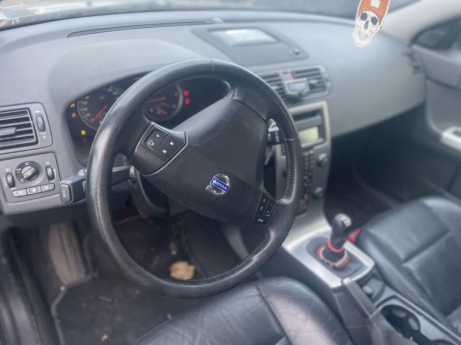 Волво в50/Volvo v50 1.6hdi 110к.с 2007г на части.