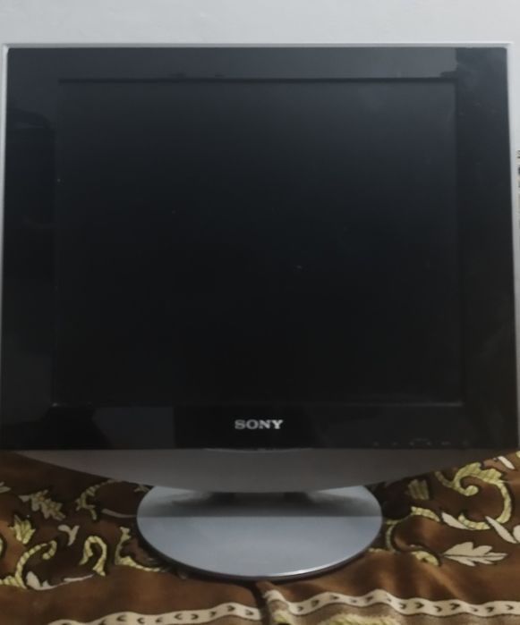 Монитор и системный блок