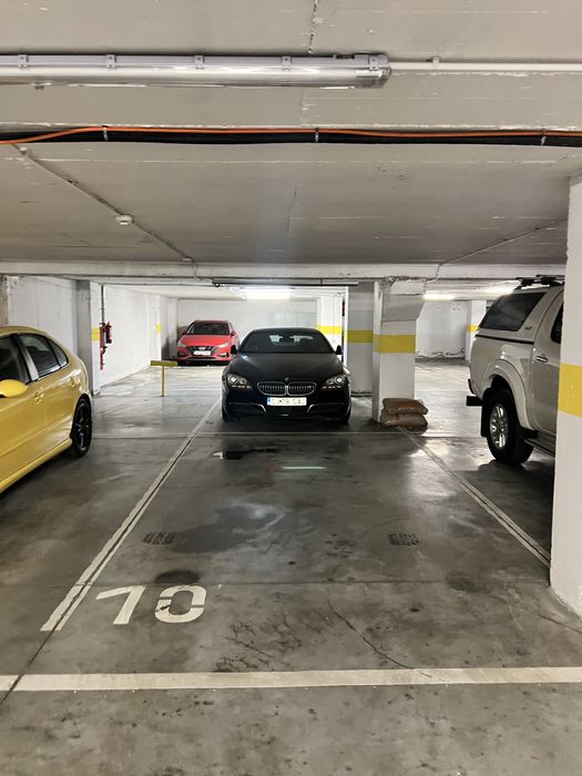 Vand parcare interioara zona Iulius-Mall