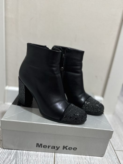 Женские осенний ботинки