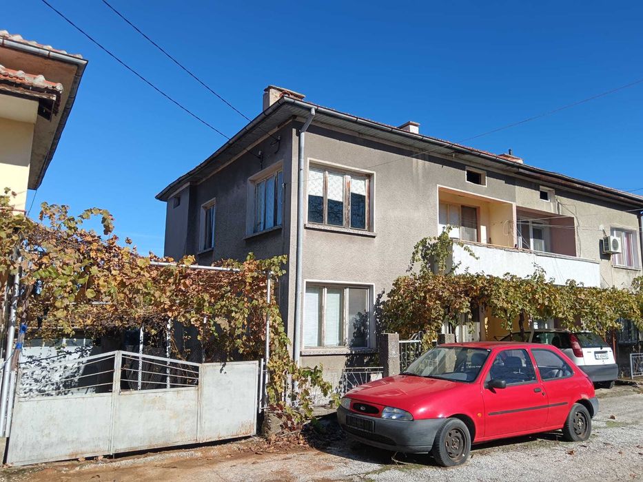 Продава се Къща в Тополовград - 136 кв.м за 368 €/кв.м - Снимка #2